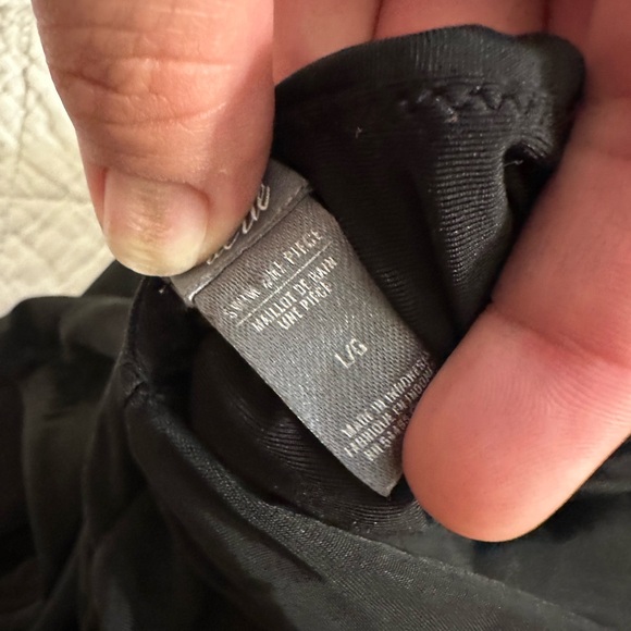 Aerie one piece swimsuit - Picture 3 of 4